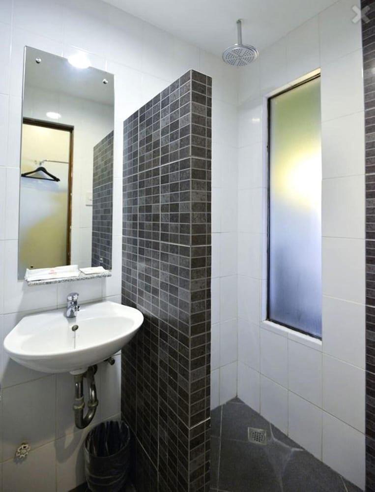 Express Inn Mactan Lapu-Lapu City Zewnętrze zdjęcie
