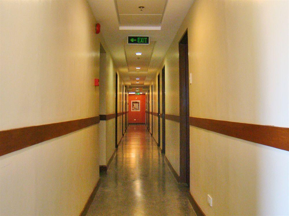 Express Inn Mactan Lapu-Lapu City Zewnętrze zdjęcie