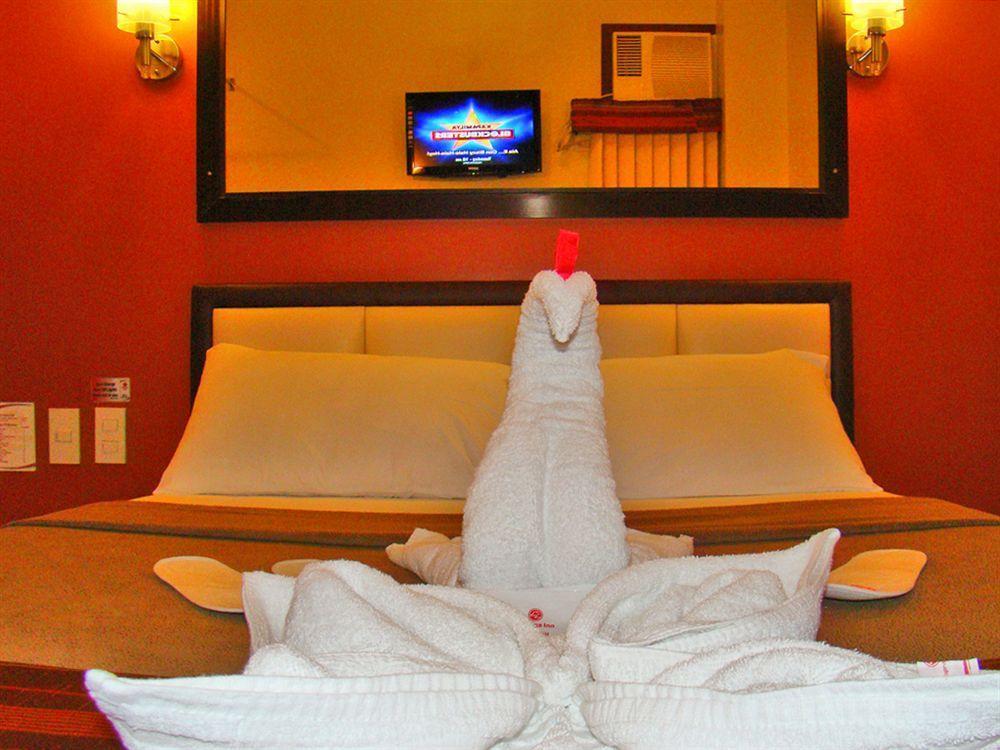 Express Inn Mactan Lapu-Lapu City Zewnętrze zdjęcie